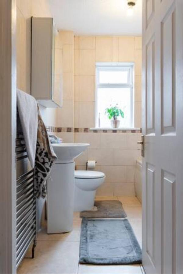 Kimmage Homestay Dublin Ngoại thất bức ảnh